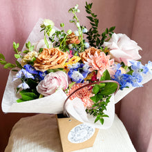 Load image into Gallery viewer, Valentine's Designer's Choice Wrapped Bouquet