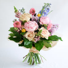 Load image into Gallery viewer, Designer&#39;s Choice Wrapped Bouquet