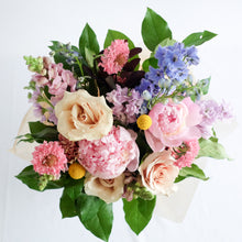 Load image into Gallery viewer, Designer&#39;s Choice Wrapped Bouquet