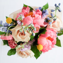 Load image into Gallery viewer, Designer&#39;s Choice Wrapped Bouquet